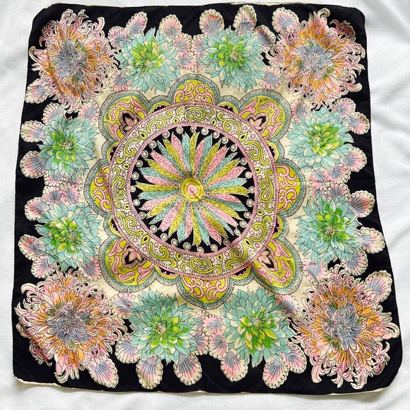Vintage Scarf Large Water Colour Flowers Floral 34" Square Hand Stitched Edge - Picture 1 of 6